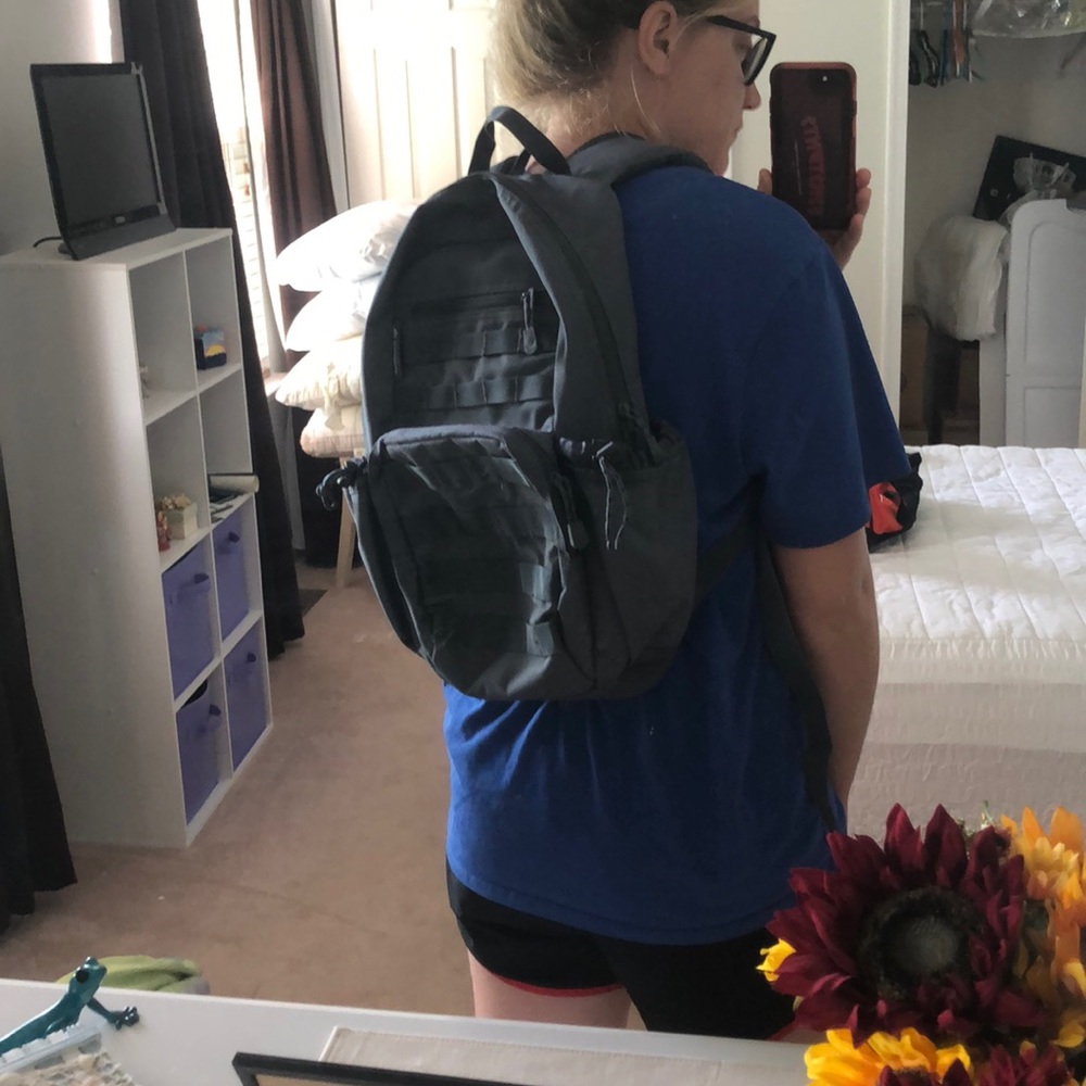 Backpack - Picture 2 of 5
